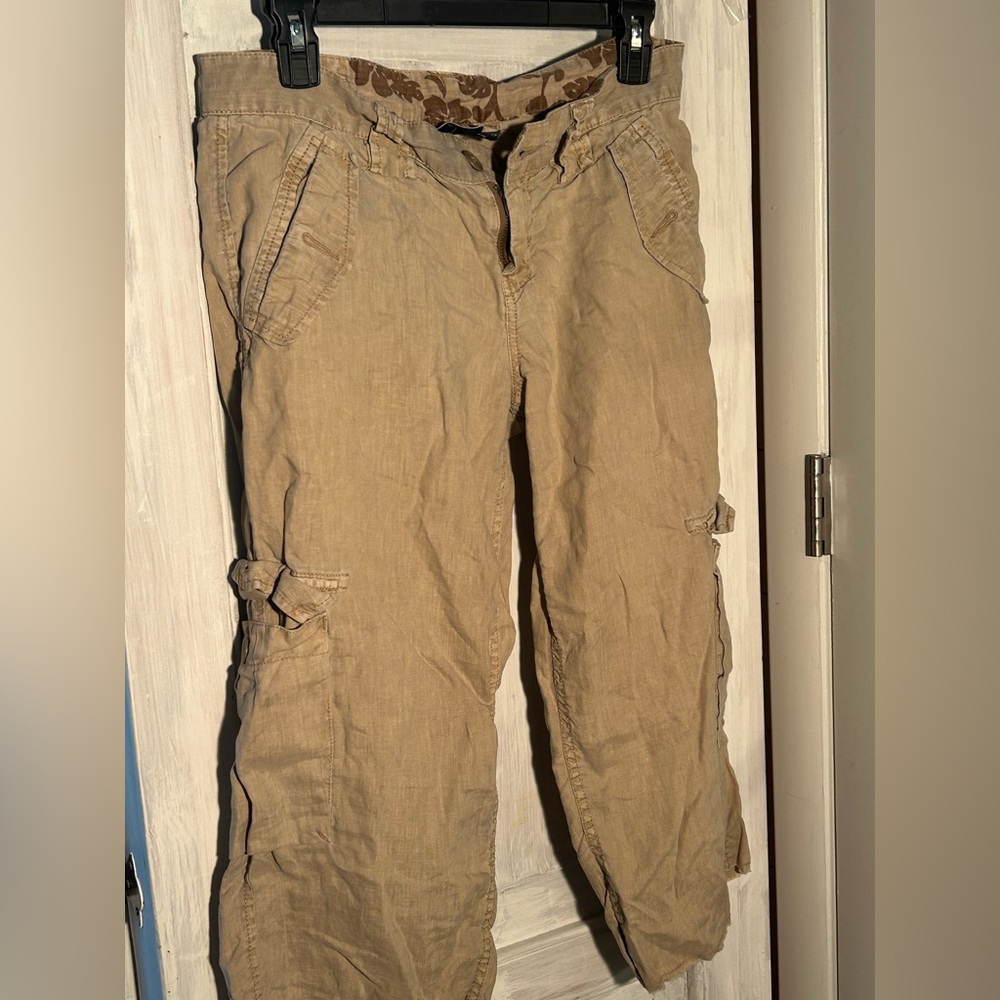 Women's Lucky Brand Lightweight 6 Pocket Cropped Cargo Pant. Size 4